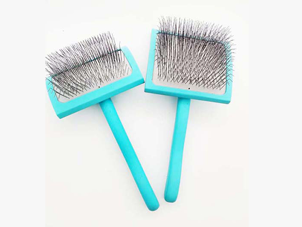 Big & Medium long pins slicker brush