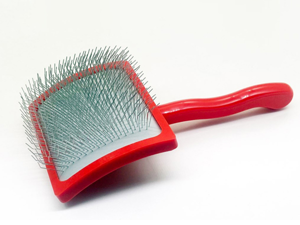 Big long pins slicker brush